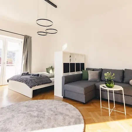 Appartement Gemuetliches In Mit Parkplatz