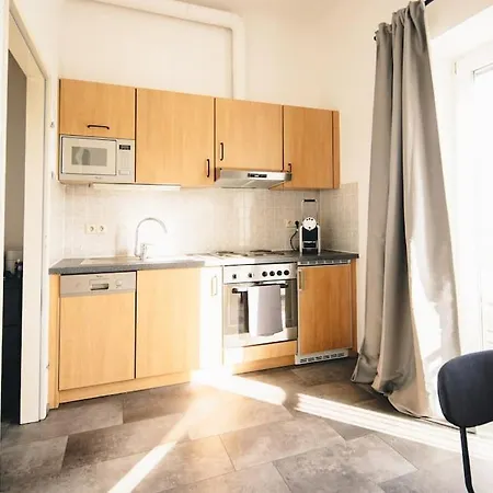 Gemuetliches In Mit Parkplatz * Graz